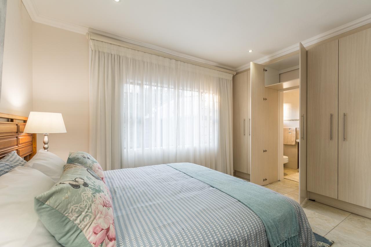 Oceanview B&B East London Esterno foto